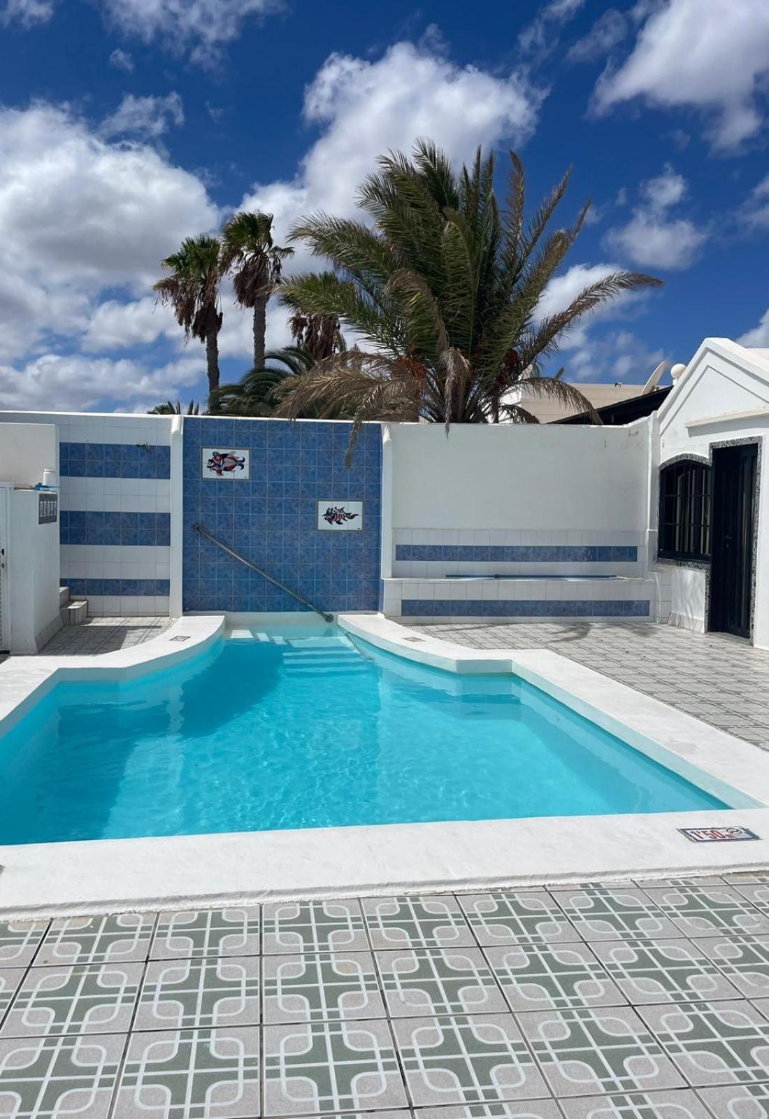 Villa Rosa Puerto del Carmen  Exteriör bild